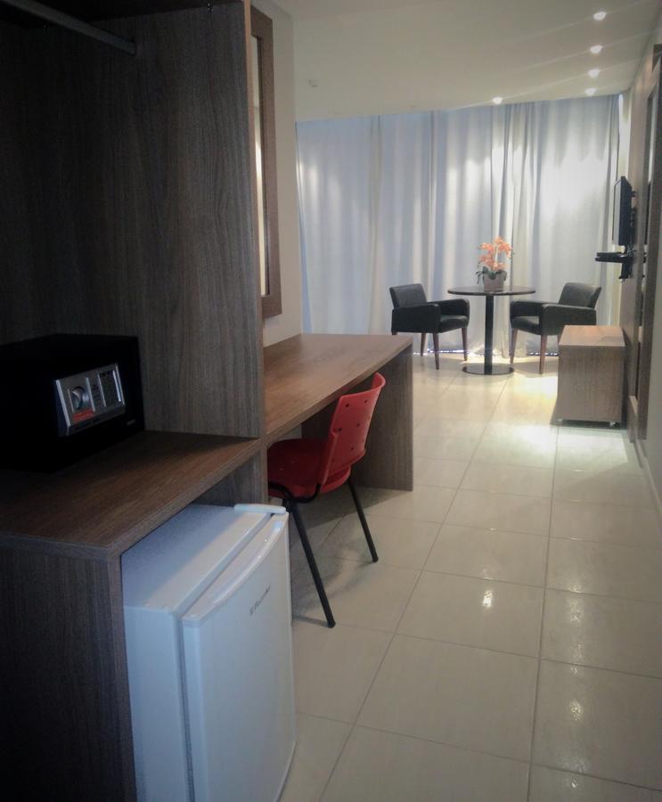 Hotel Colibris Lontras Екстер'єр фото