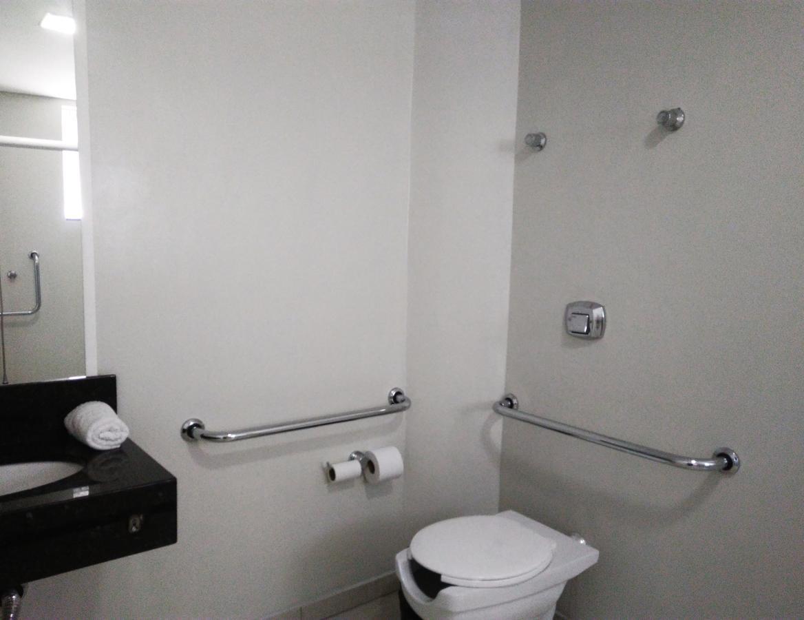 Hotel Colibris Lontras Екстер'єр фото