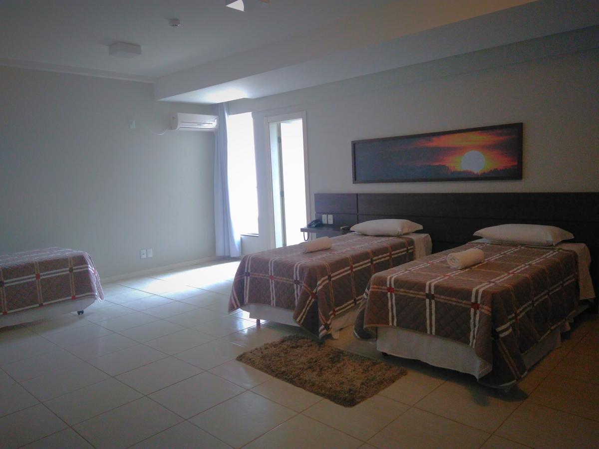 Hotel Colibris Lontras Екстер'єр фото